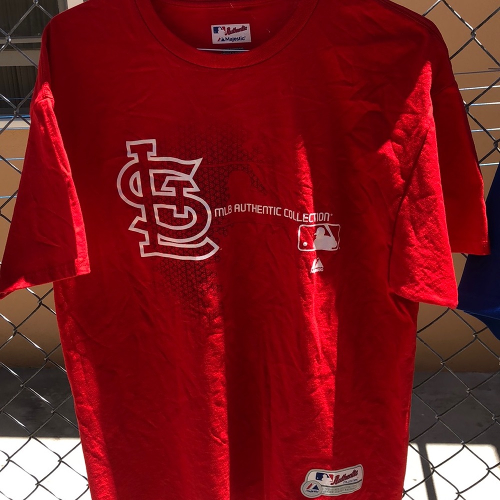 ST. Lous Cardinals t-shirt
